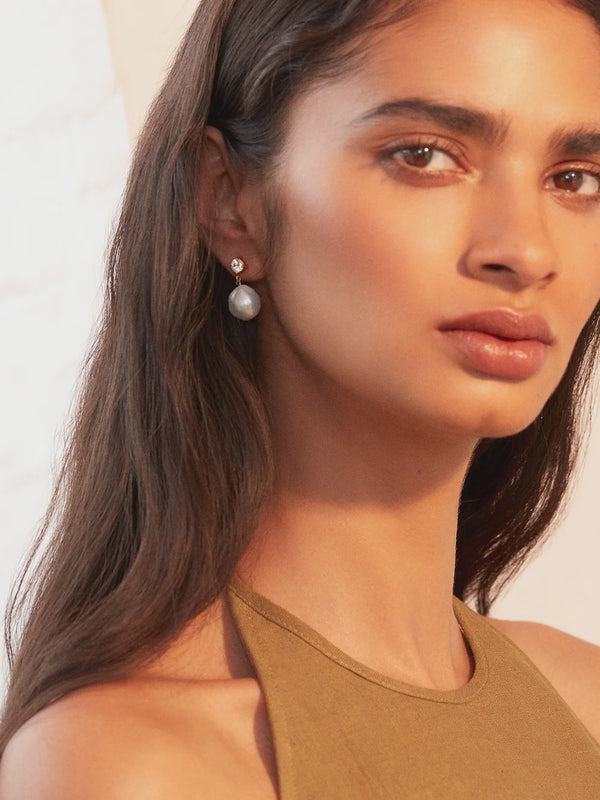 Shyla Cassandra Pearl Earring