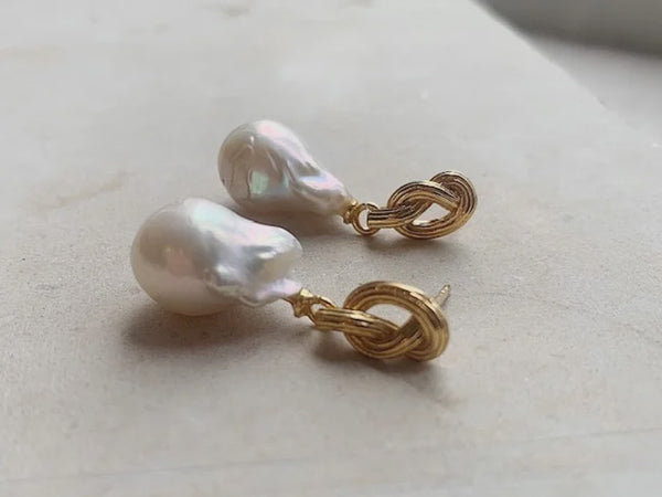 Shyla Synthea Pearl Earring